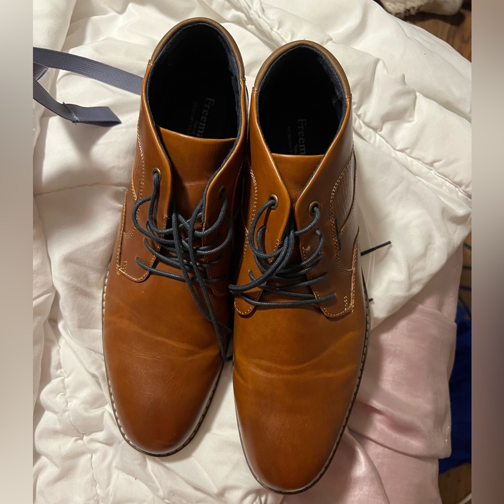 Freeman memory foam, size 12 dress shoes